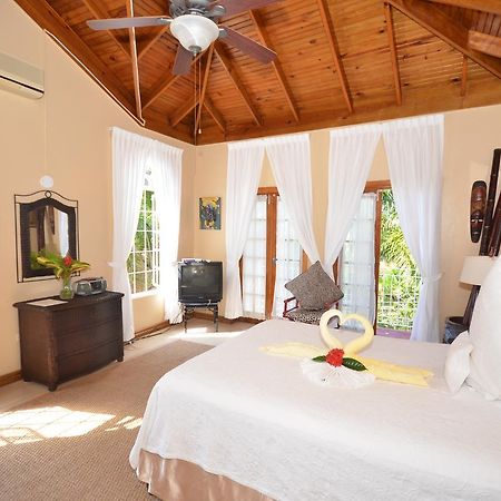 Summerhill Four Bedroom Villa Montego Bay Kültér fotó