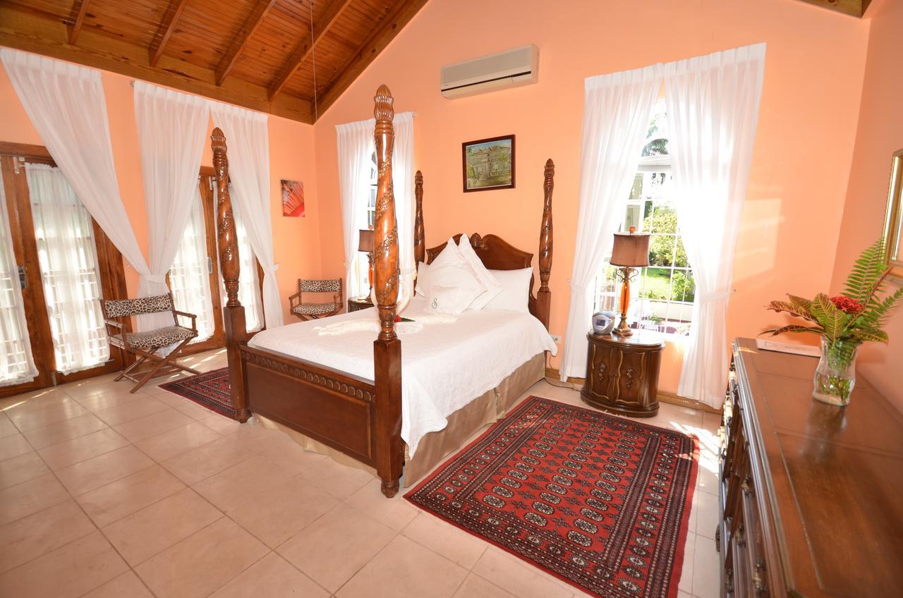 Summerhill Four Bedroom Villa Montego Bay Kültér fotó